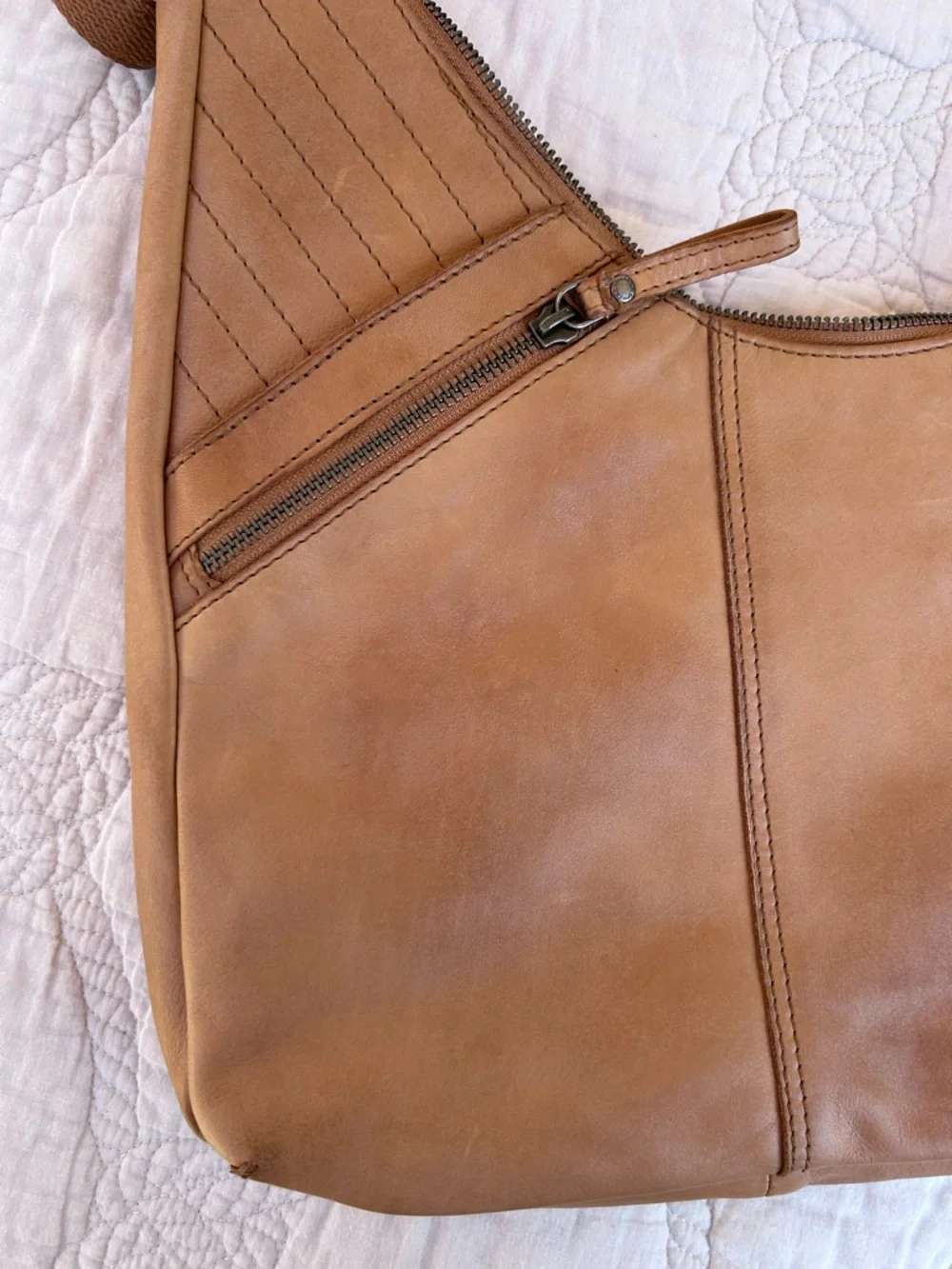 Spikes & Sparrow “Moria” Leather Crossbody / Shoulder Bag - Camel / Tan